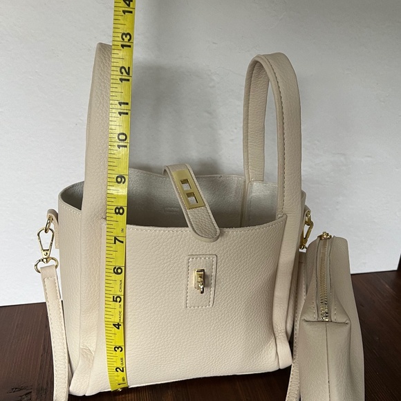 Womens Handbag. - Picture 8 of 10